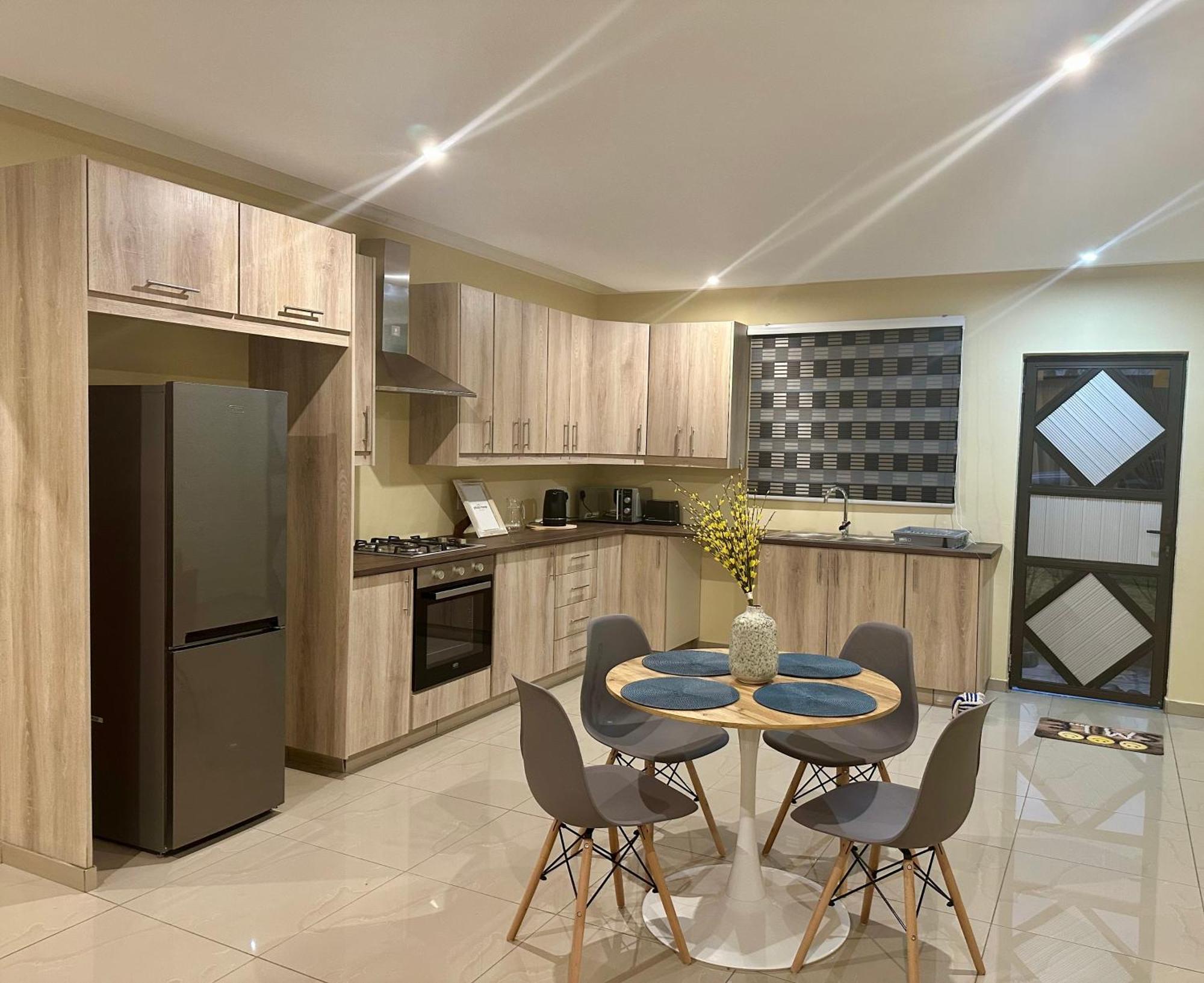 Apartment Six64 On Kingsway A3 2 Bed Amanzimtoti