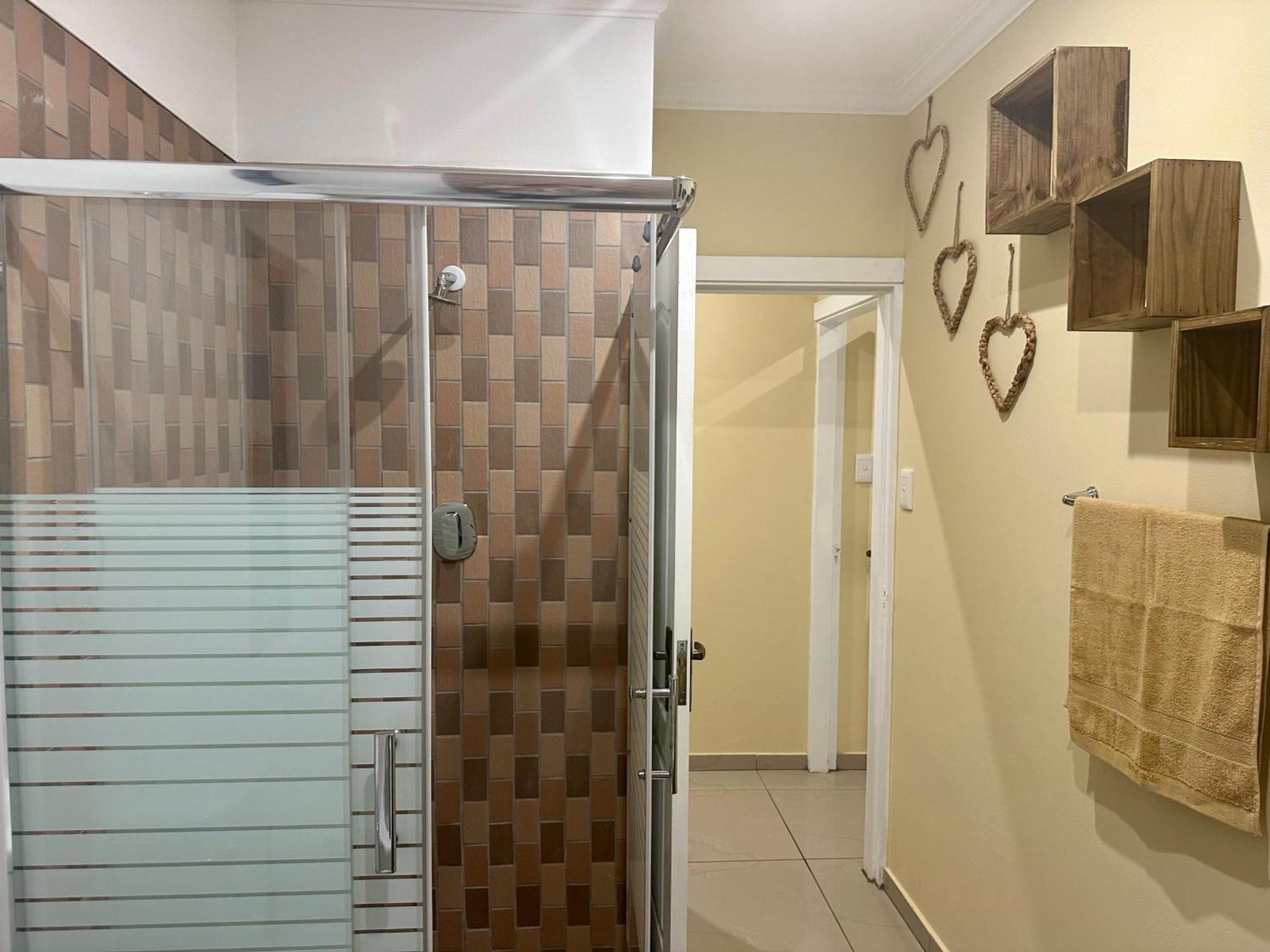 Six64 On Kingsway A3 2 Bed Amanzimtoti